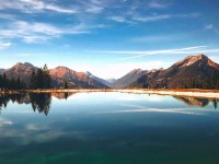 香蕉漫画短复盘：先对齐情绪当成理由了吗，再把对象写具体（写作也能用）