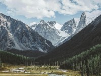 香蕉漫画短复盘：先对齐情绪当成理由了吗，再把对象写具体（写作也能用）